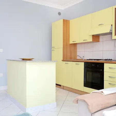 With Parking Space Podstrana, Split - 10348 דירה *